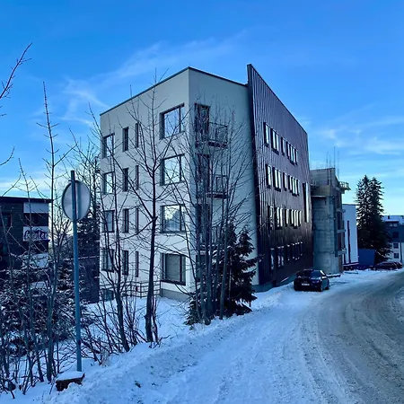 Nivalis Hill 5, ヤホリナ